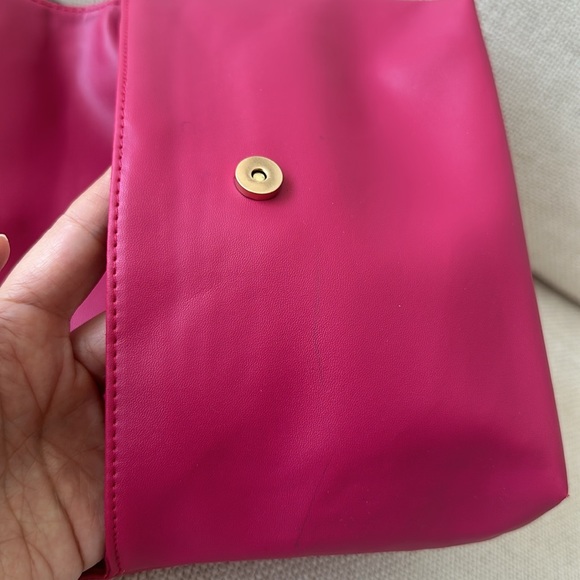 Salvatore Ferragamo Cosmetic Bag - Picture 6 of 12